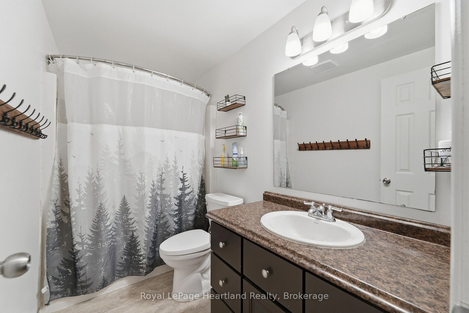 54 Coleman Street • Huron East, ON photo 17