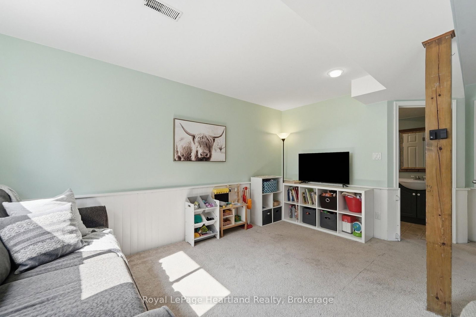 54 Coleman Street • Huron East, ON photo 27