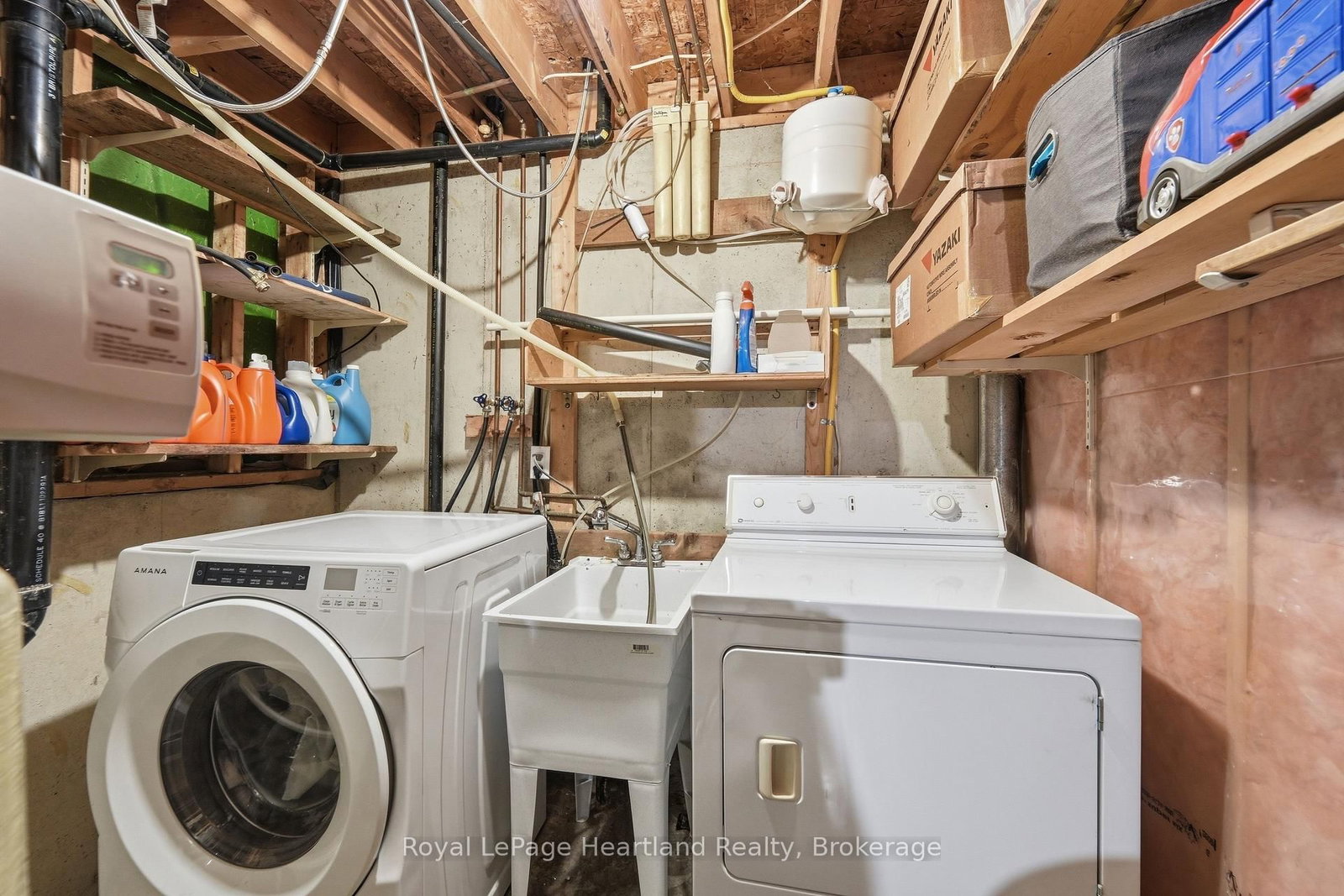 54 Coleman Street • Huron East, ON photo 32