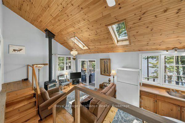 406 Mazinaw Lake WAO • Brighton, ON photo 15