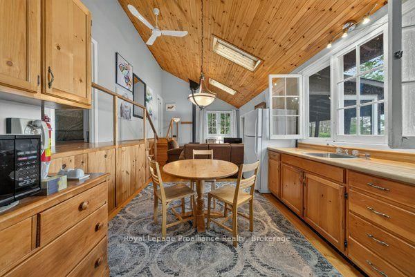 406 Mazinaw Lake WAO • Brighton, ON photo 17