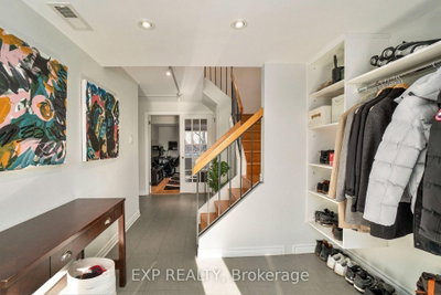 6667 Bilberry Drive • Ottawa, ON photo 3