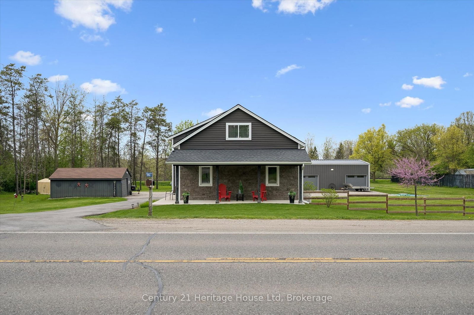 584077 Beachville Road • South-West Oxford, ON photo 4