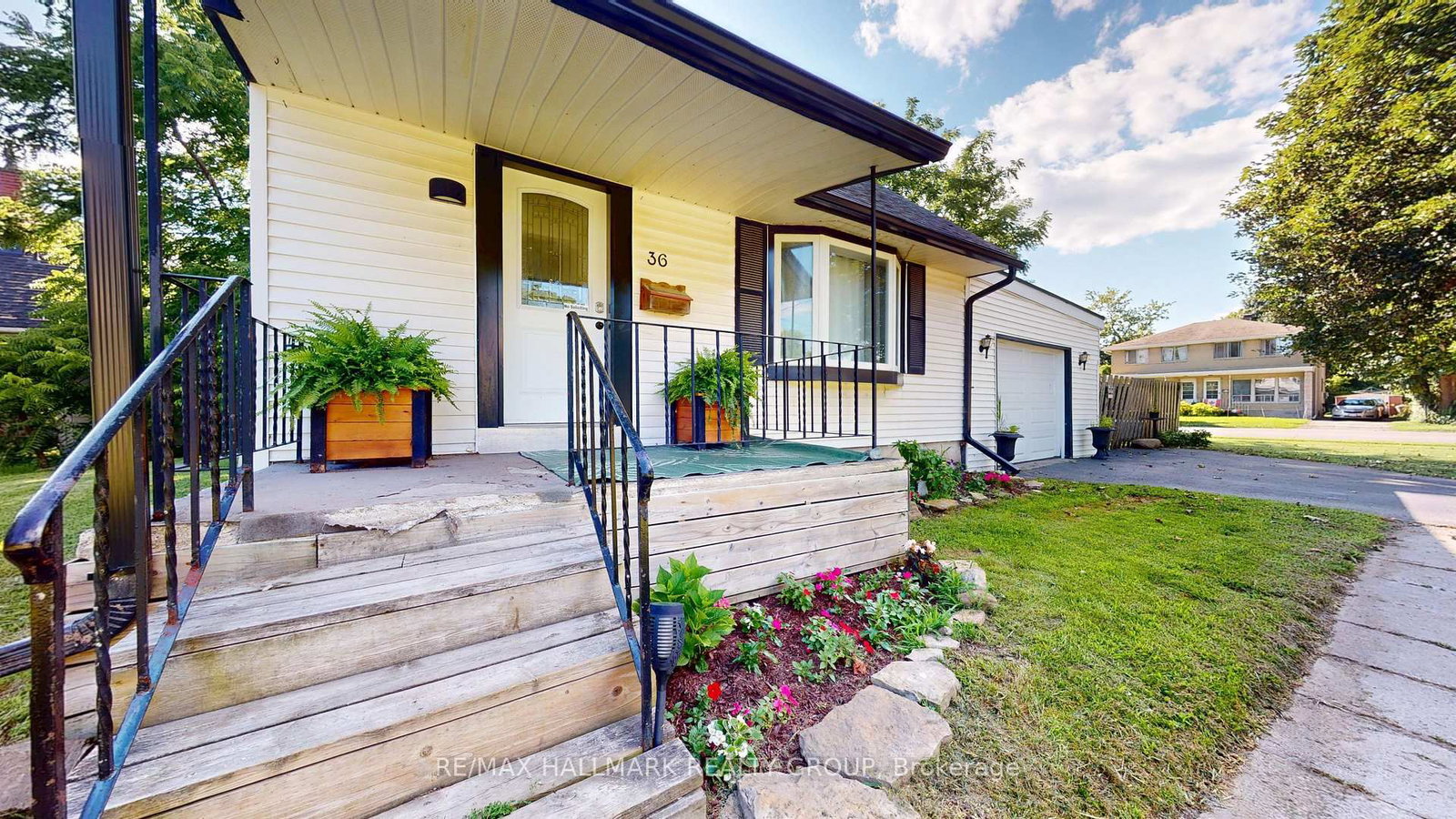 36 Hastings Drive • Brockville, ON photo 4