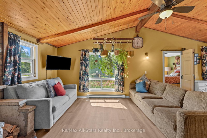 117 Echo Bay Rd photo 5