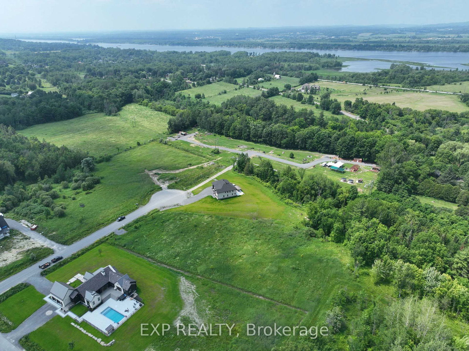 26 Nirmala Drive • Cumberland, ON photo 4