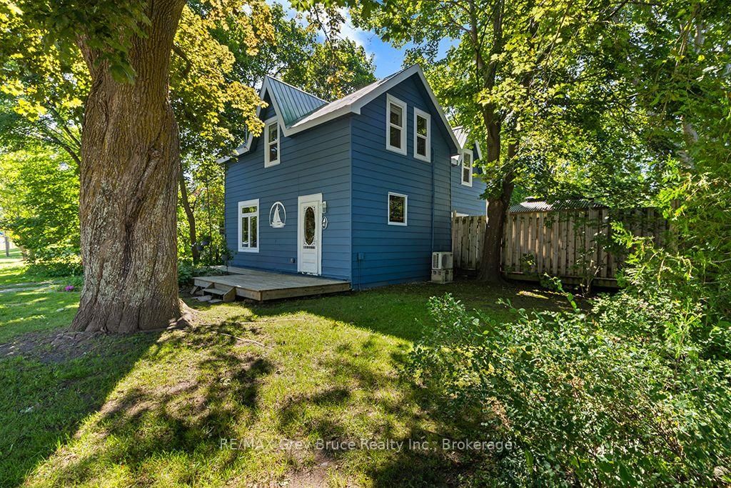 441 Frank Street • South Bruce Peninsula, ON photo 1