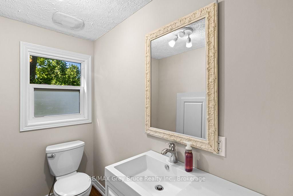 441 Frank Street • South Bruce Peninsula, ON photo 11