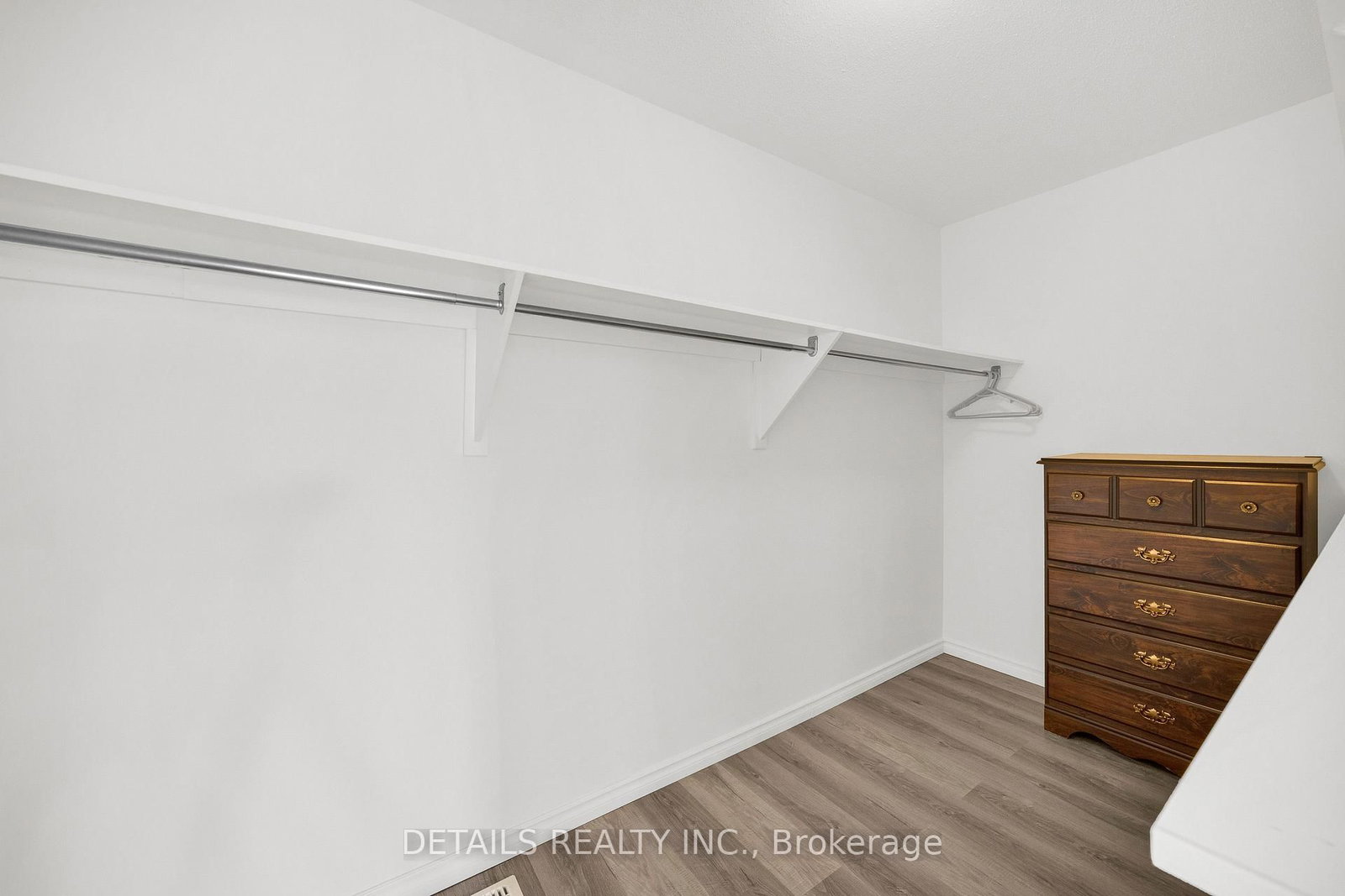 757 Schubert Circle • Ottawa, ON photo 32