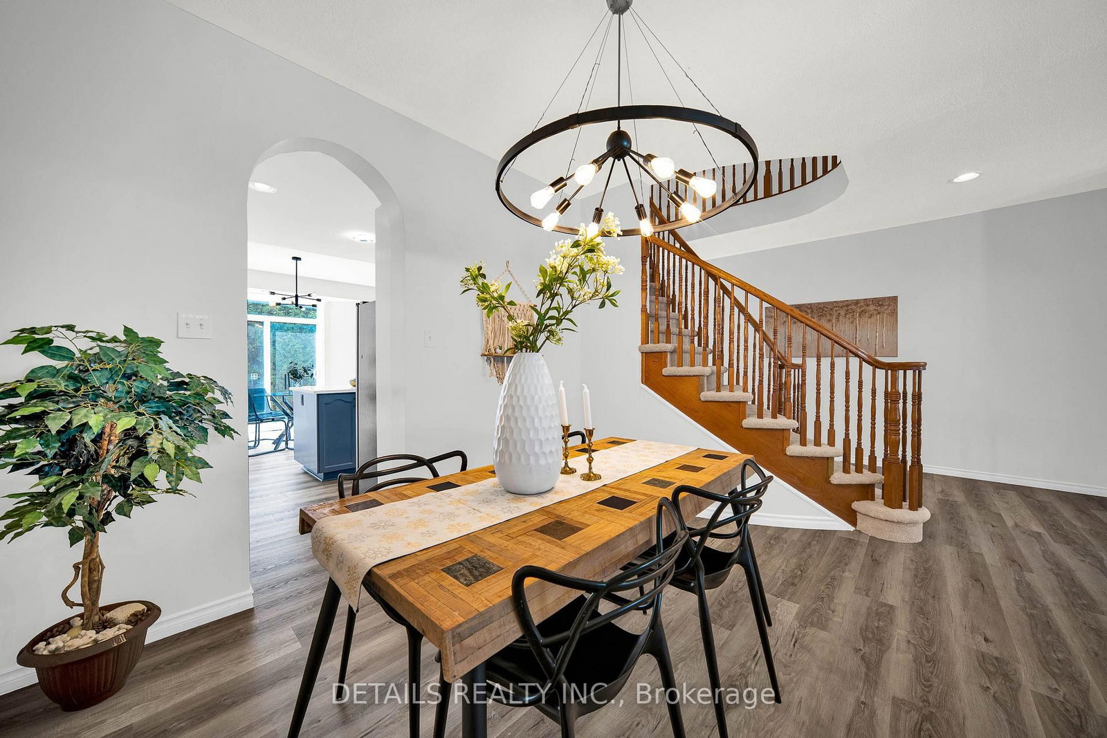 757 Schubert Circle • Ottawa, ON photo 8