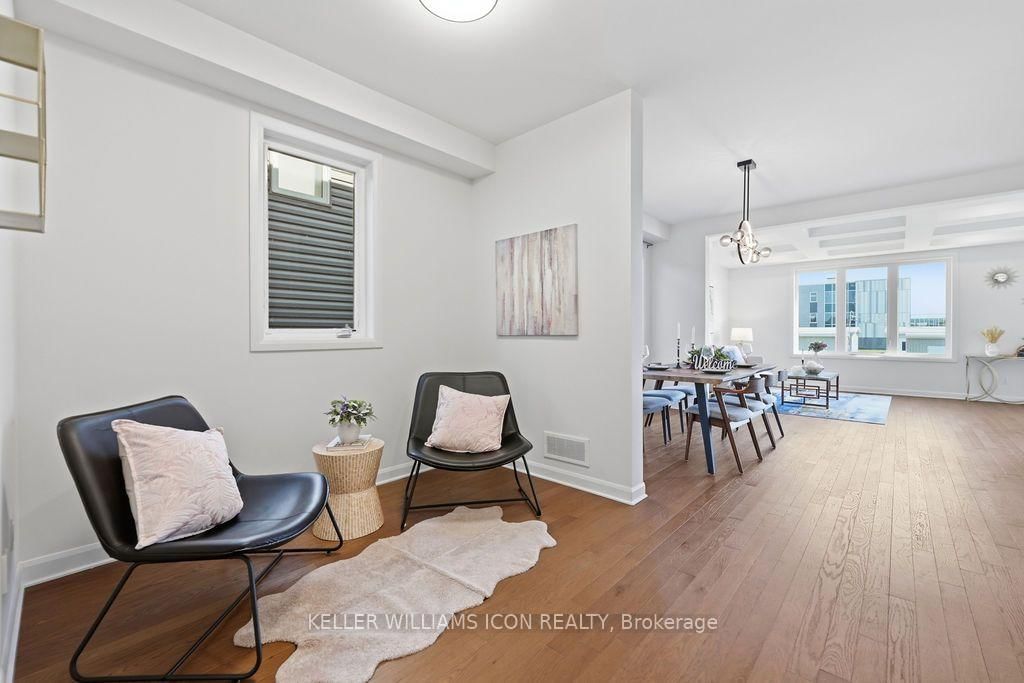 15 Aura Avenue • Ottawa, ON photo 5