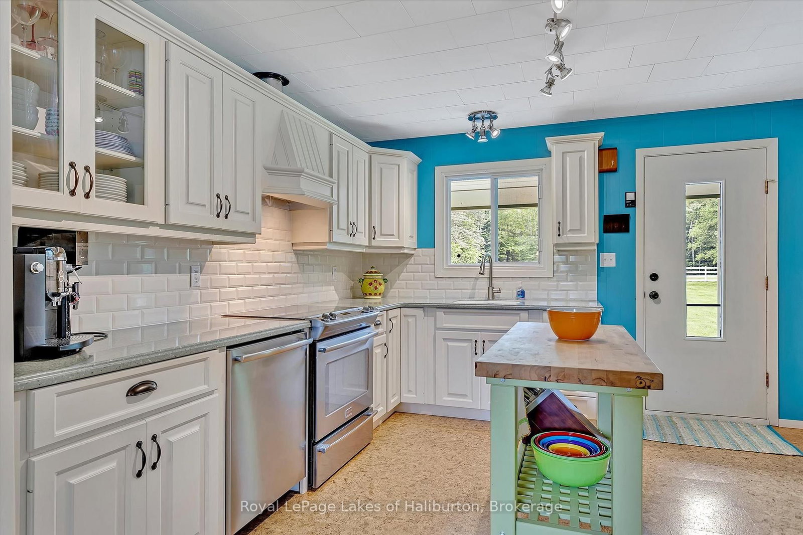 1093 Lamar Drive • Algonquin Highlands, ON photo 16