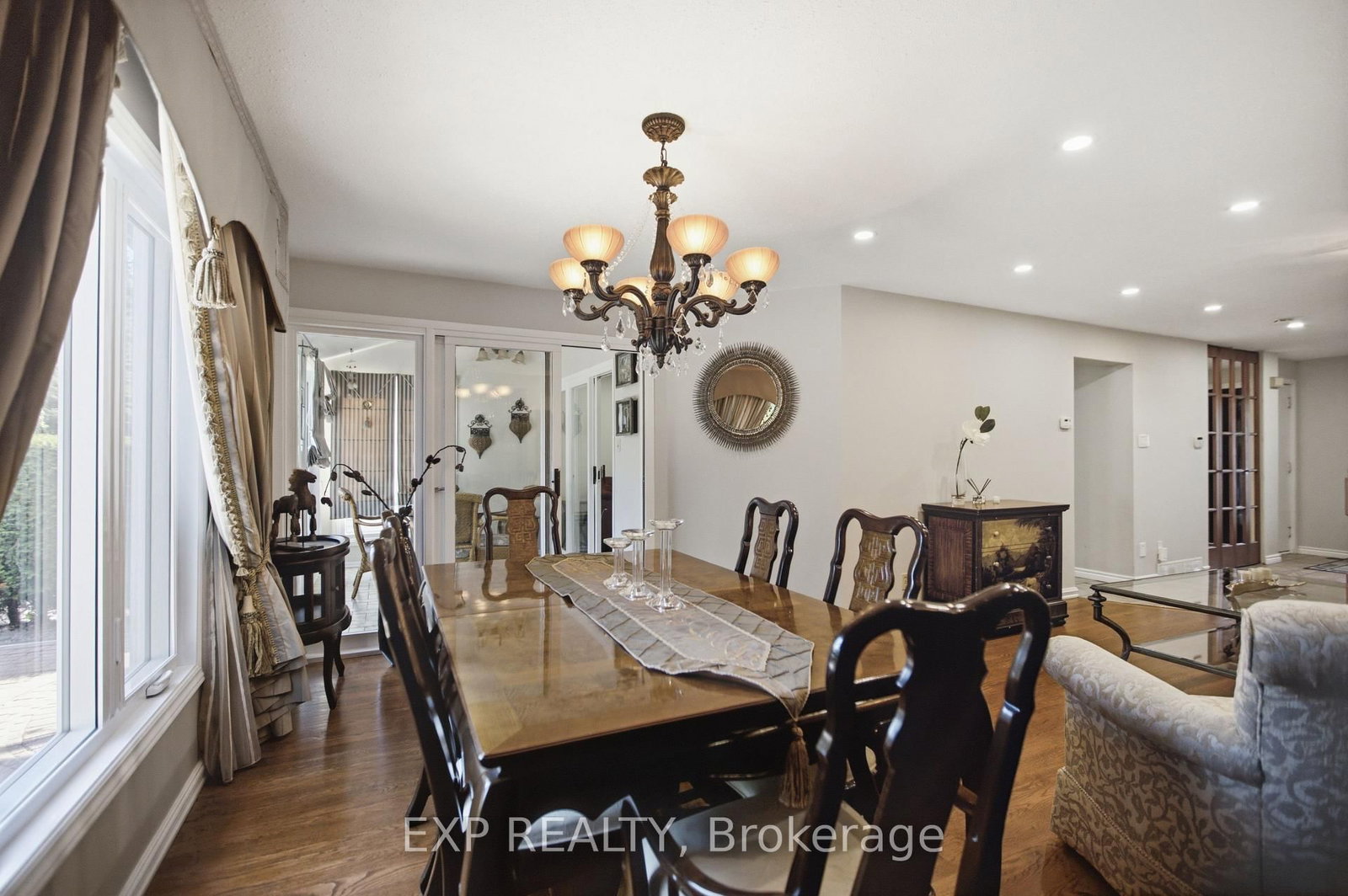 42 Valley Ridge Street • Ottawa, ON photo 13