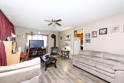 429 Delaware Avenue • Fort Erie, ON photo 5