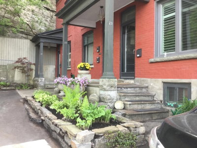 27 Perkins St - Photo 1