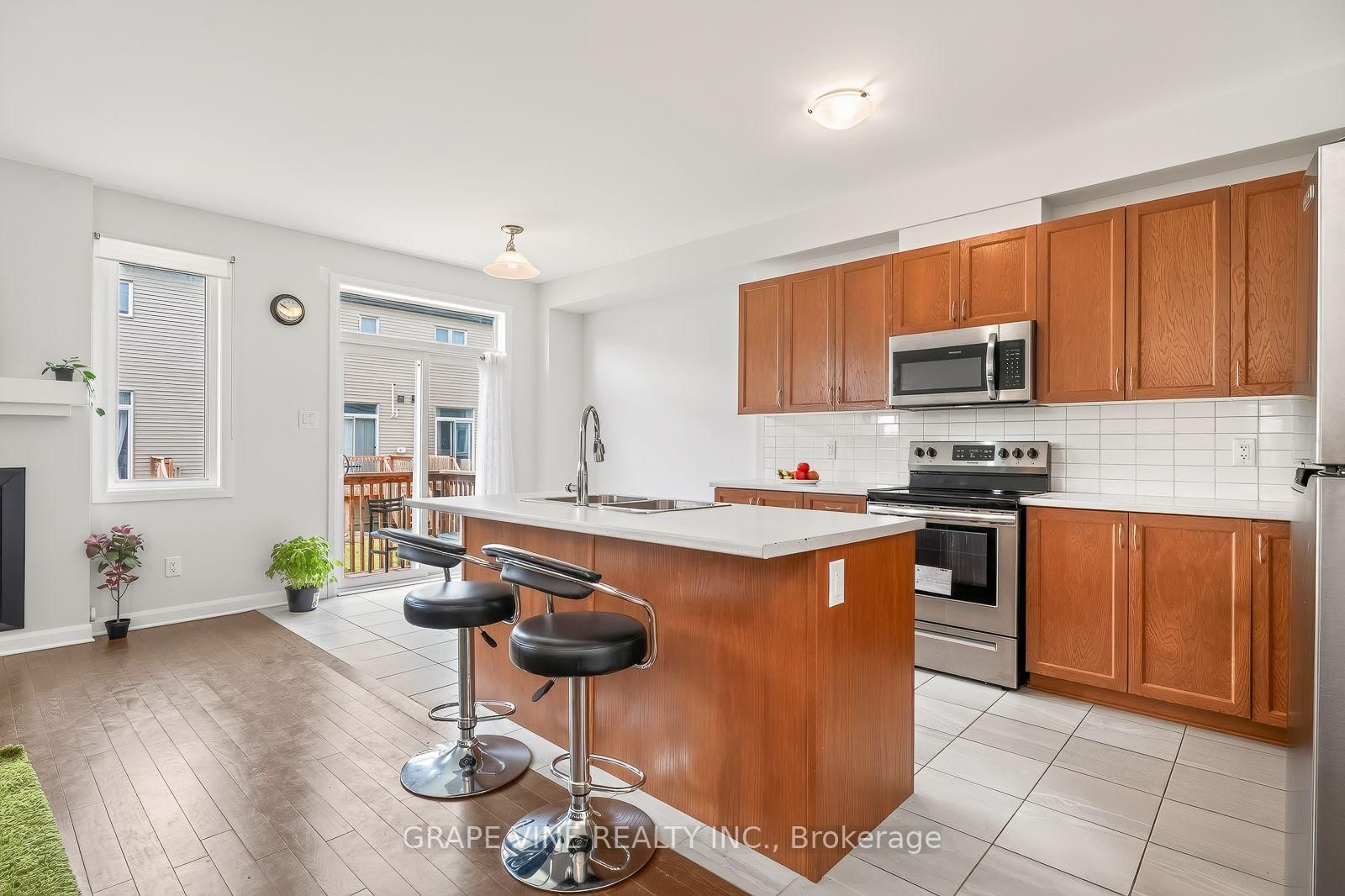 533 Winterset Road • Kanata, ON photo 11