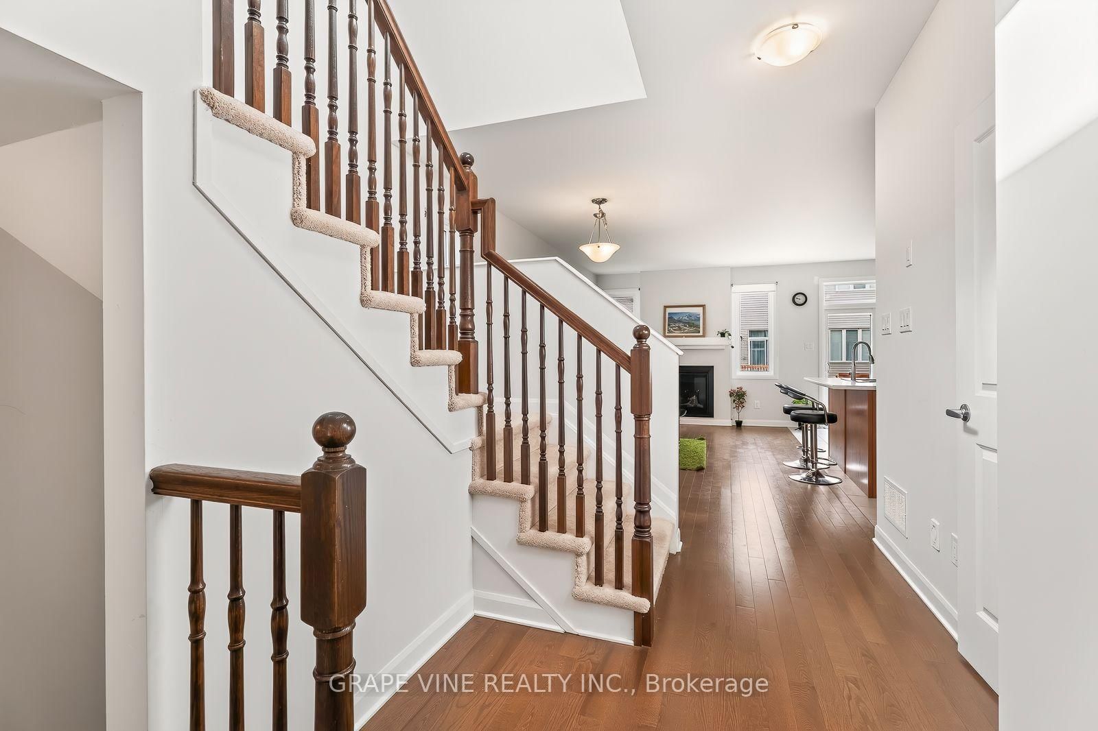 533 Winterset Road • Kanata, ON photo 9
