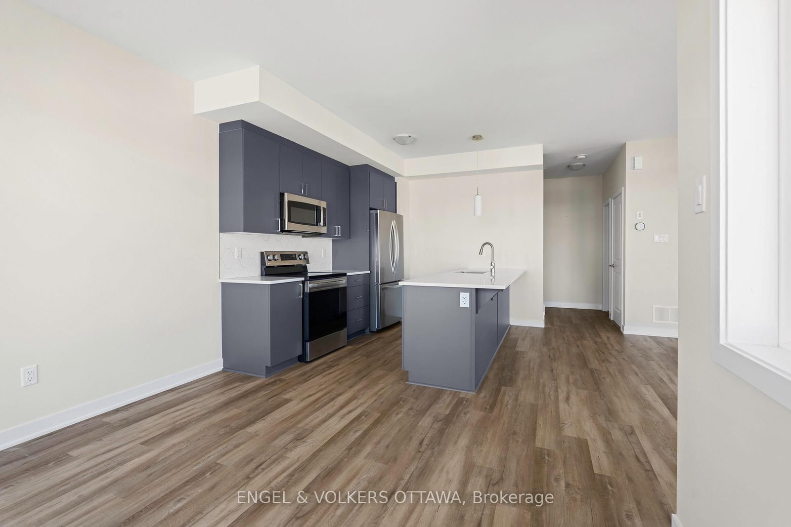 631 Corporal Private • Ottawa, ON photo 12