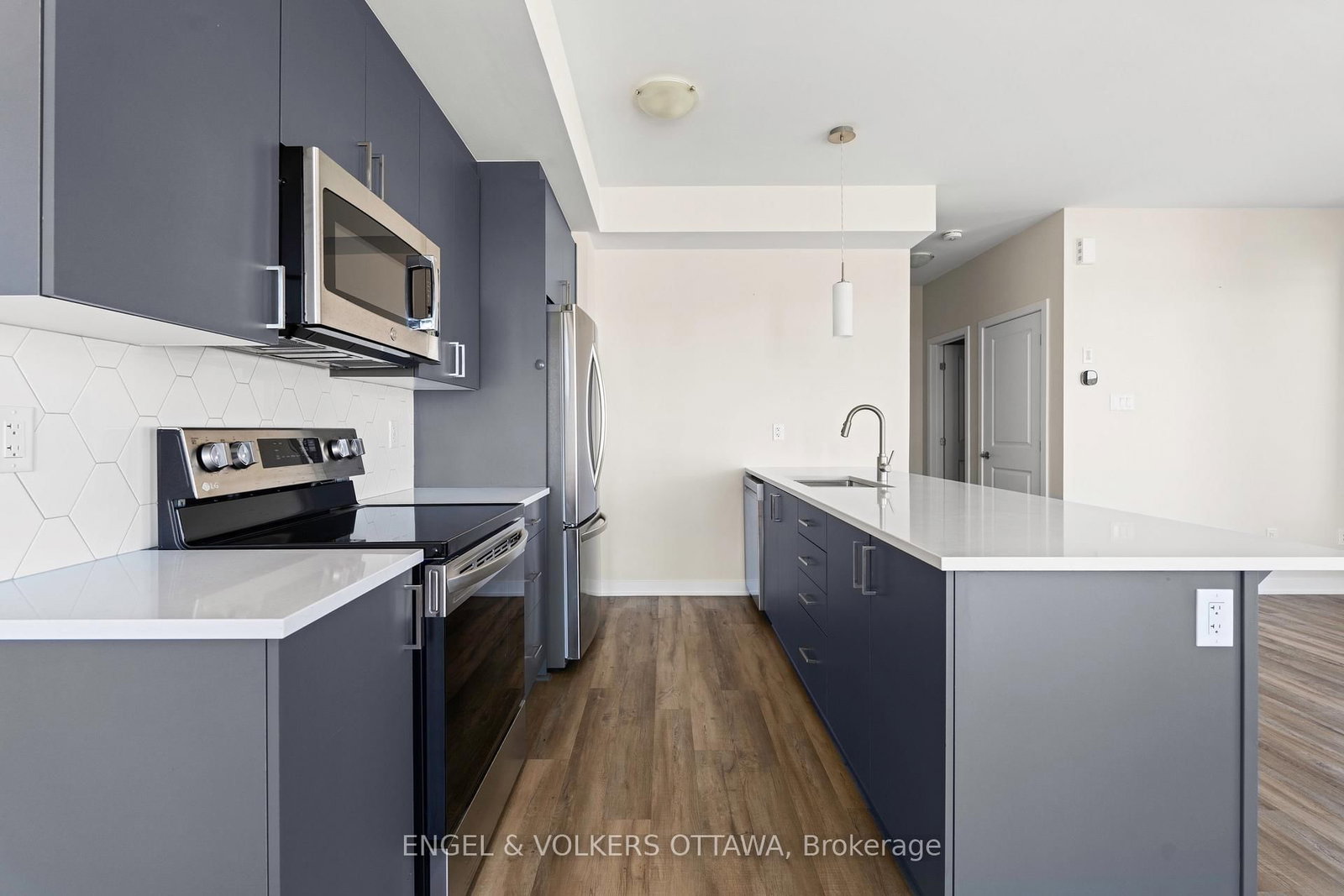631 Corporal Private • Ottawa, ON photo 13