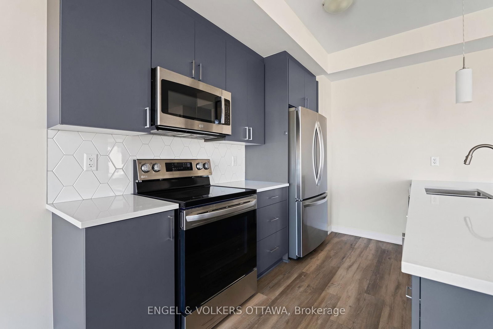 631 Corporal Private • Ottawa, ON photo 14