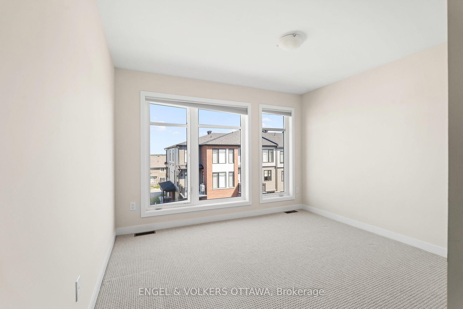 631 Corporal Private • Ottawa, ON photo 22