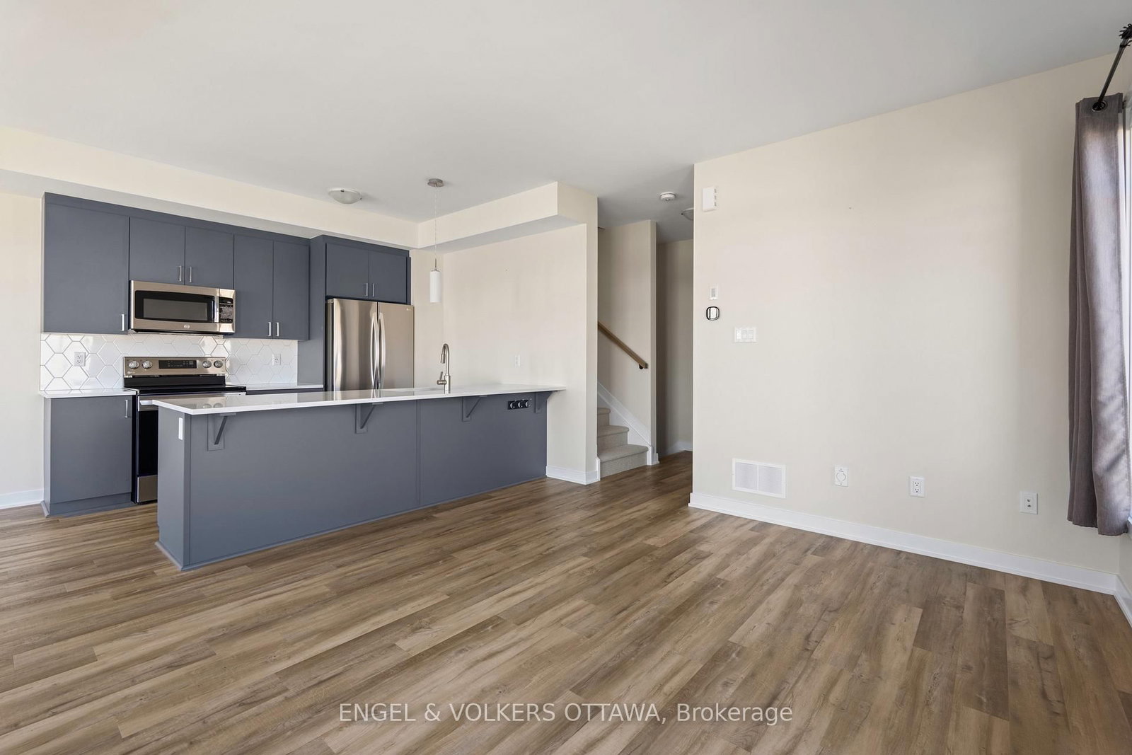631 Corporal Private • Ottawa, ON photo 8