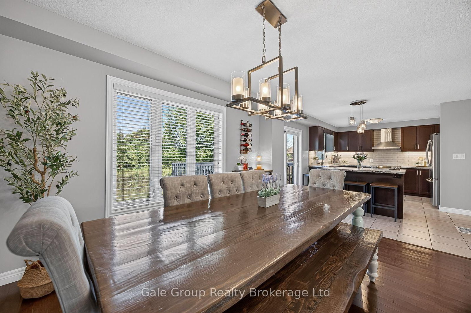 205 Munnoch Boulevard • Woodstock, ON photo 13
