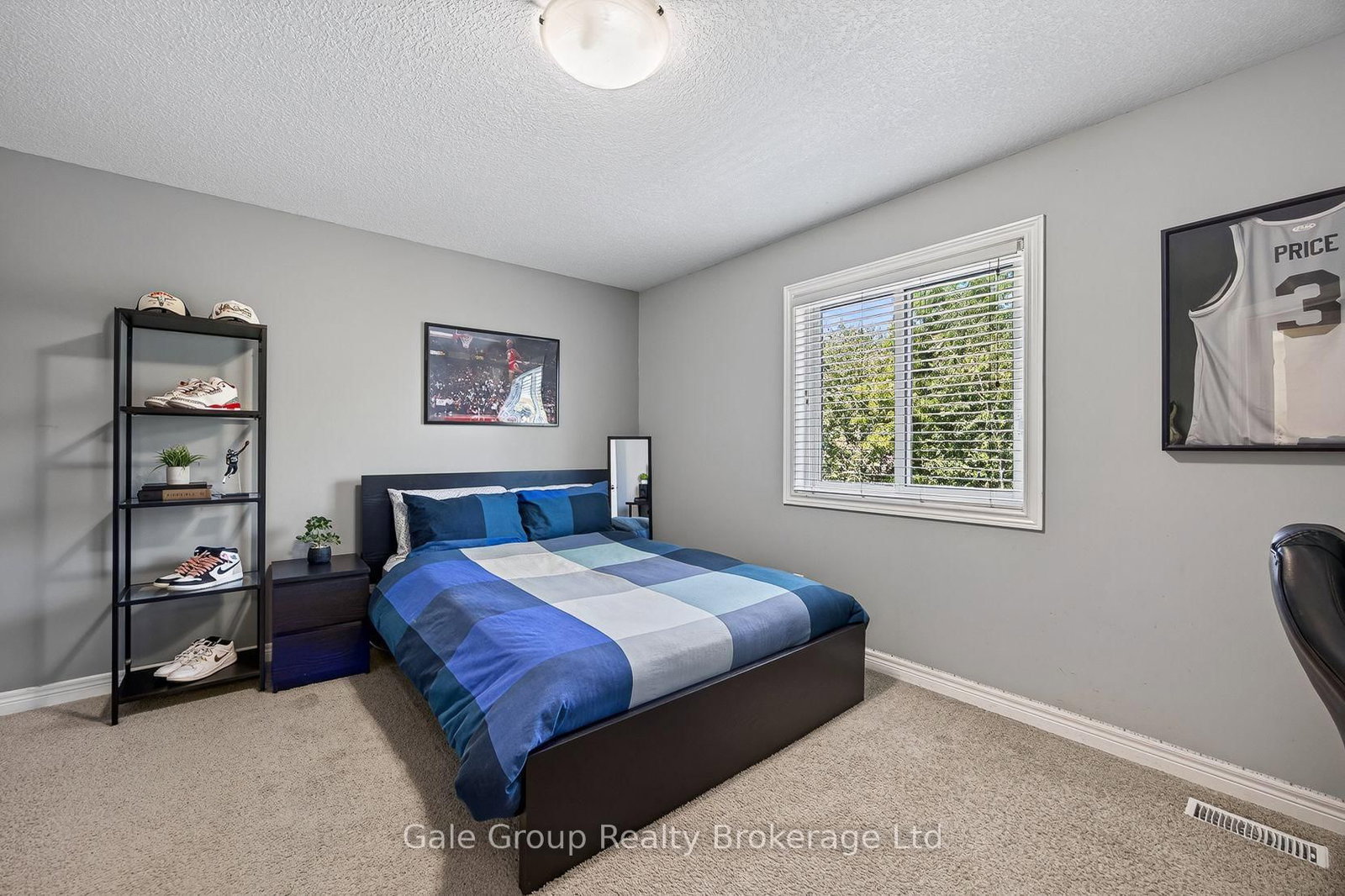 205 Munnoch Boulevard • Woodstock, ON photo 23