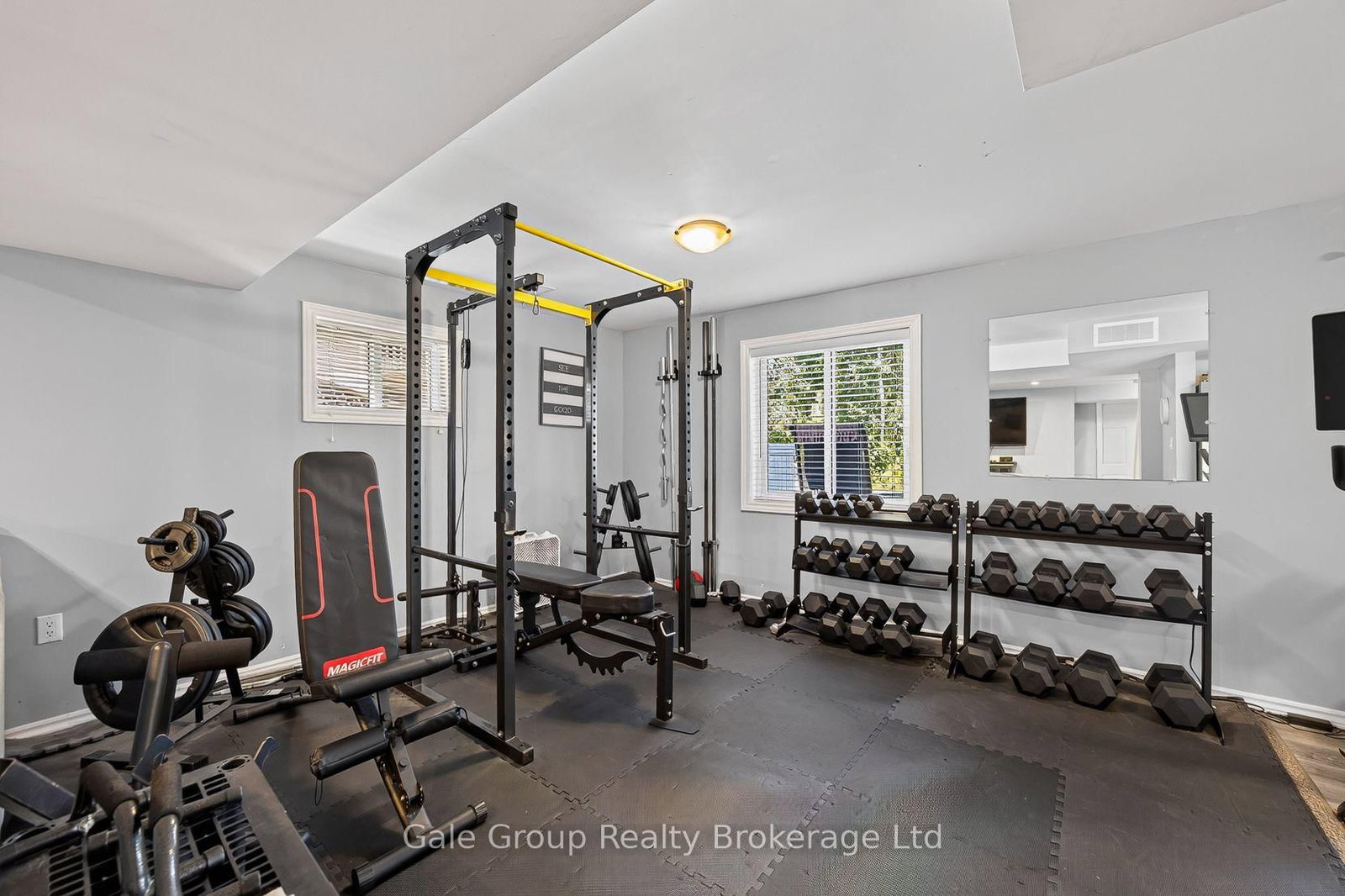 205 Munnoch Boulevard • Woodstock, ON photo 34