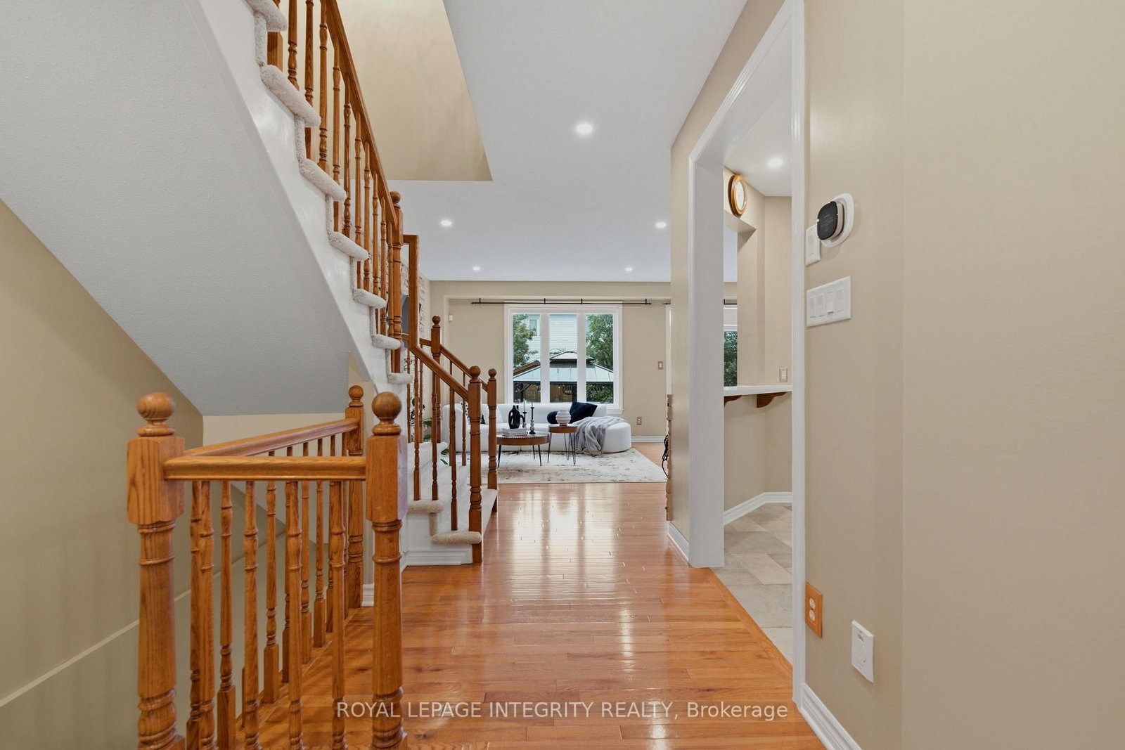 102 Windance Crescent • Ottawa, ON photo 6