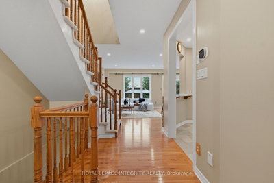 102 Windance Crescent • Ottawa, ON photo 6