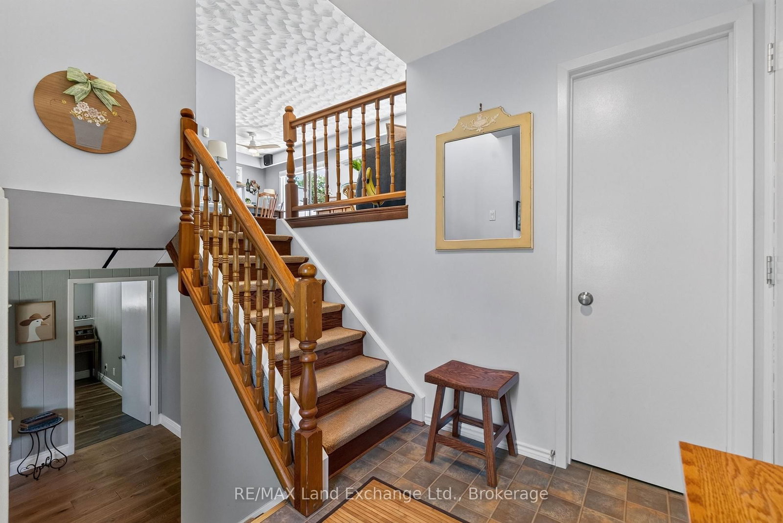 42 Webster Street • Kincardine, ON photo 4
