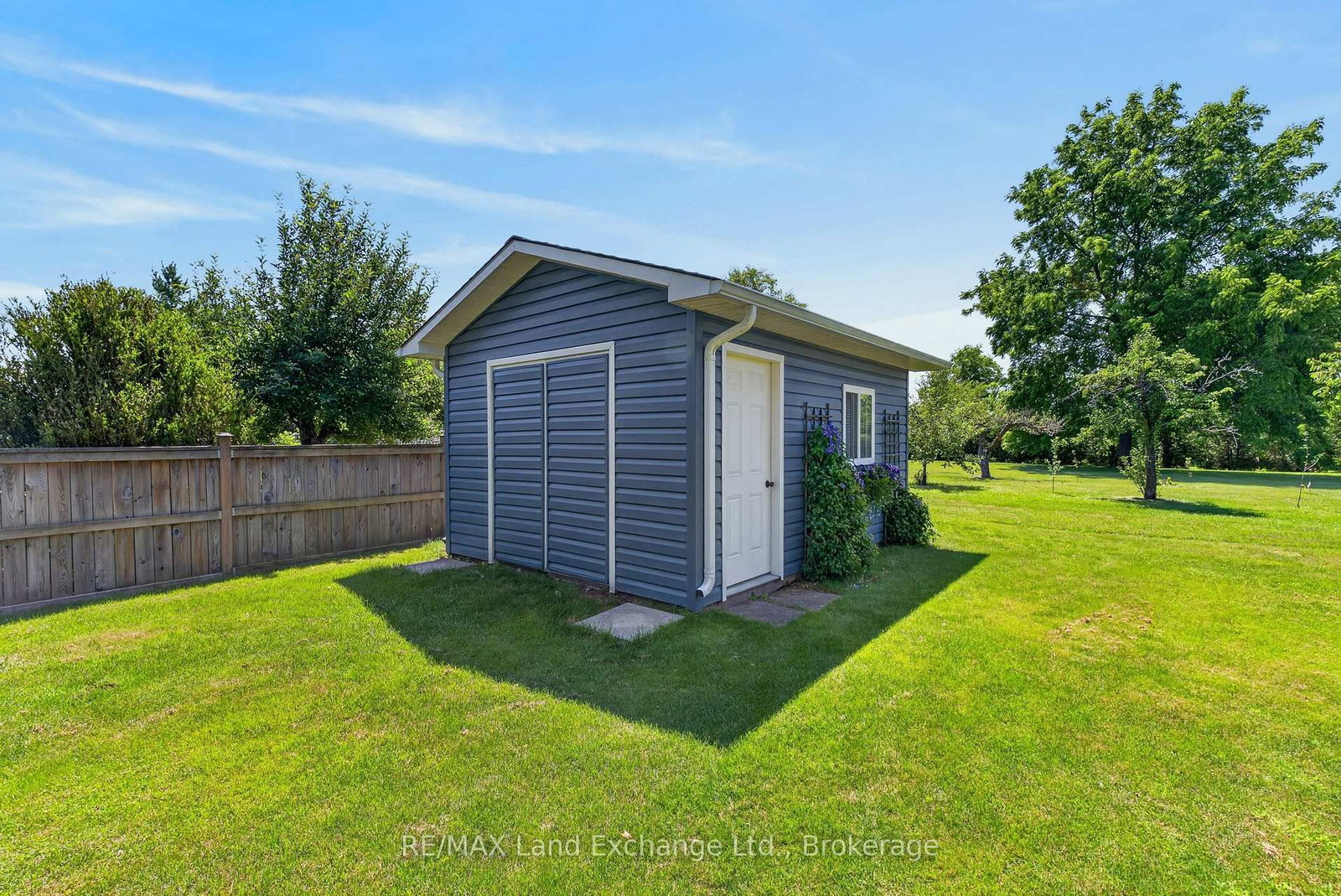 42 Webster Street • Kincardine, ON photo 32