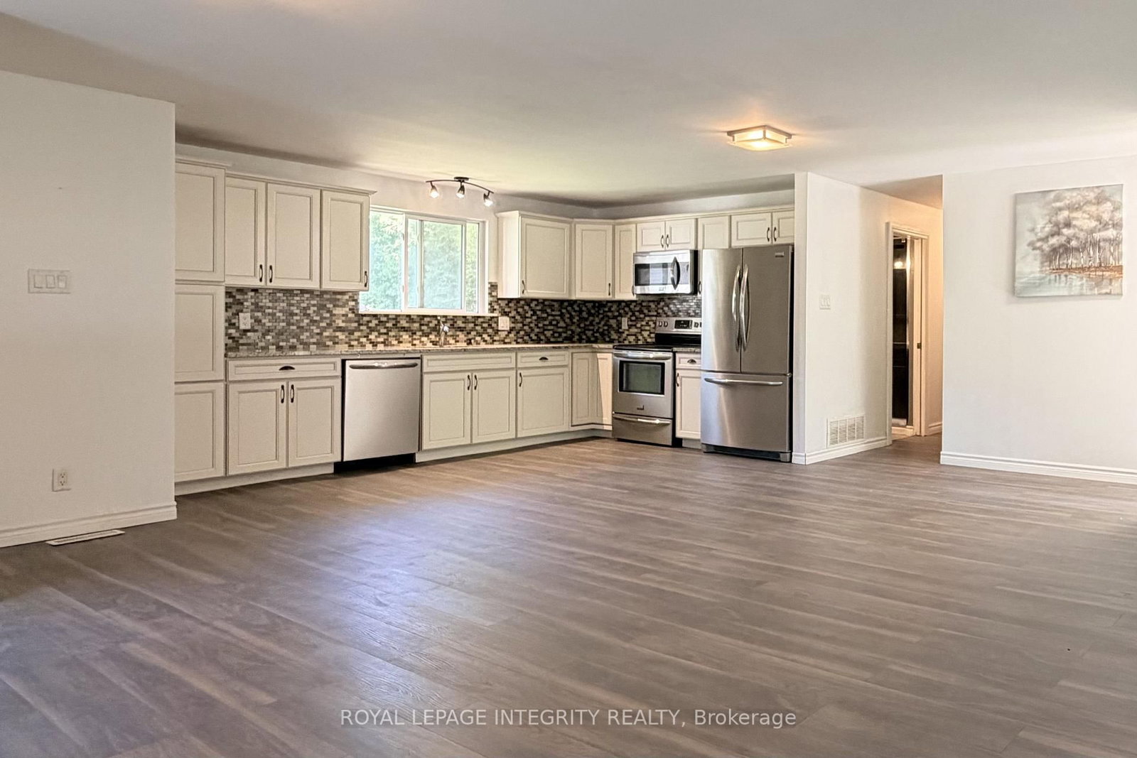 6330 Rothbourne Road • Carp, ON photo 13