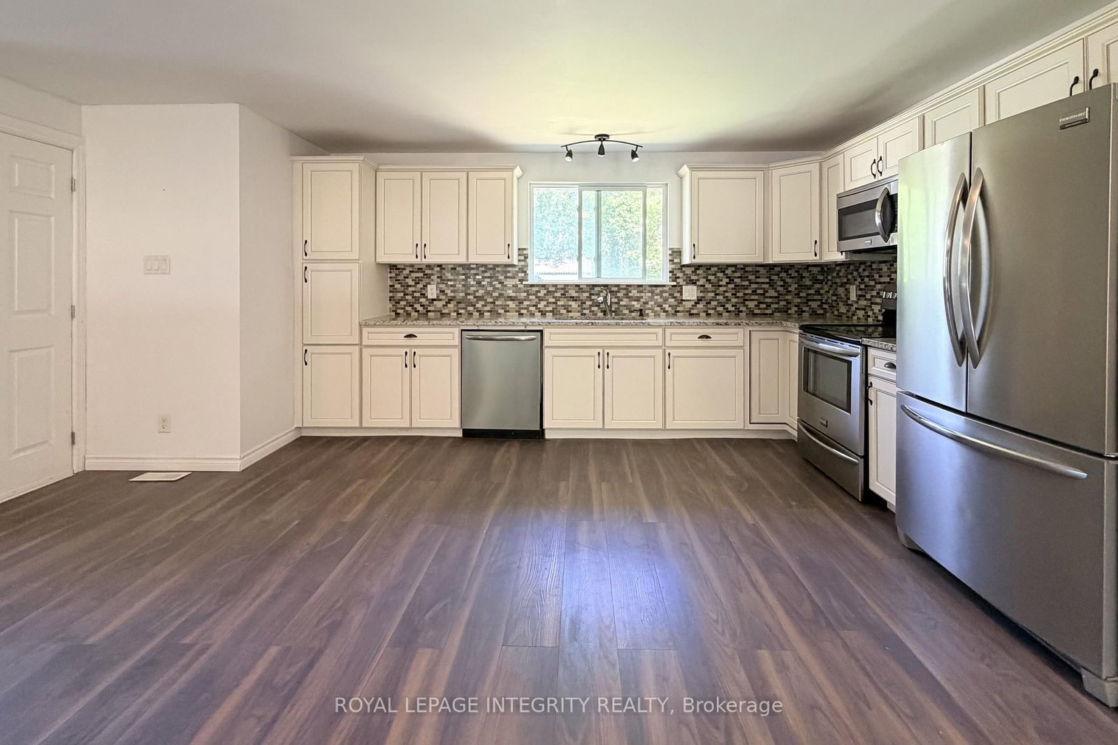 6330 Rothbourne Road • Carp, ON photo 18