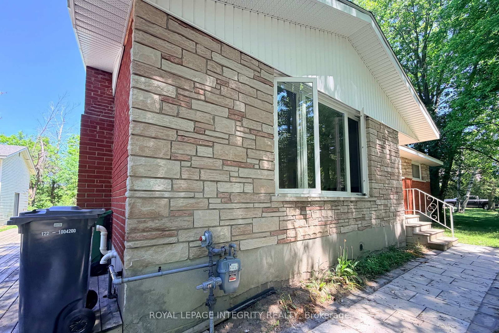 6330 Rothbourne Road • Carp, ON photo 2
