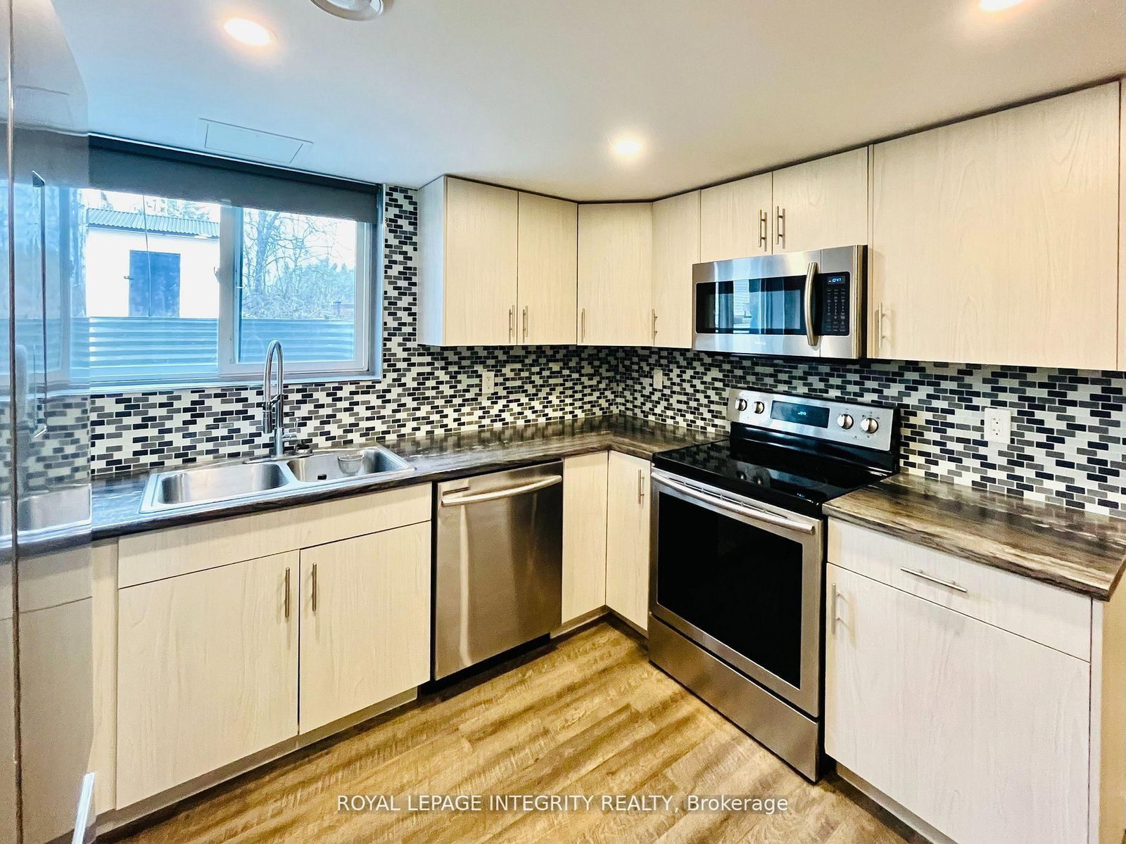 6330 Rothbourne Road • Carp, ON photo 29