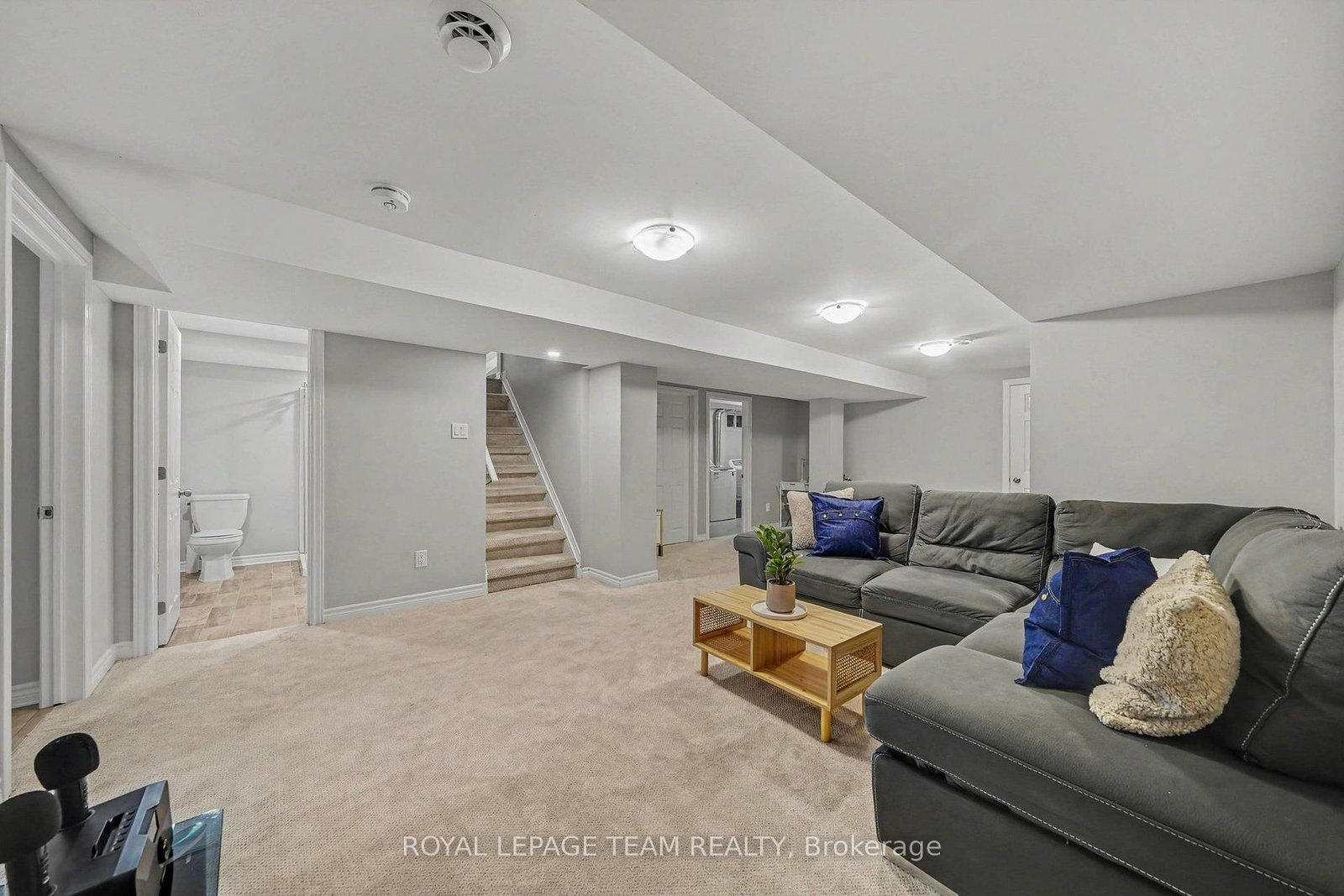 2477 Merivale Road • Ottawa, ON photo 20