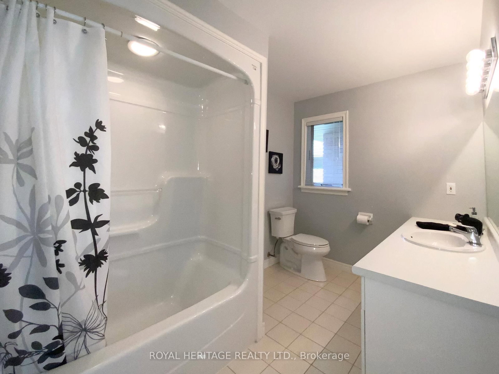 2 Mill Street • Kawartha Lakes, ON photo 12