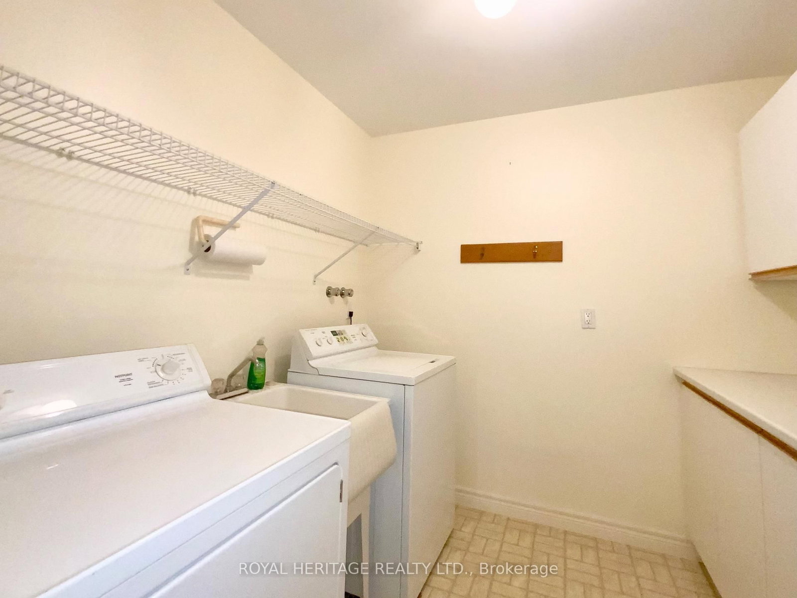 2 Mill Street • Kawartha Lakes, ON photo 14