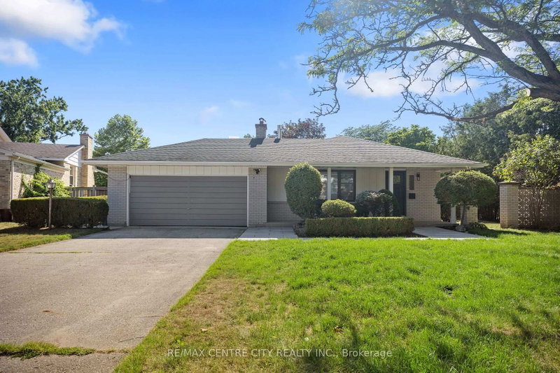 1223 Royal York Road