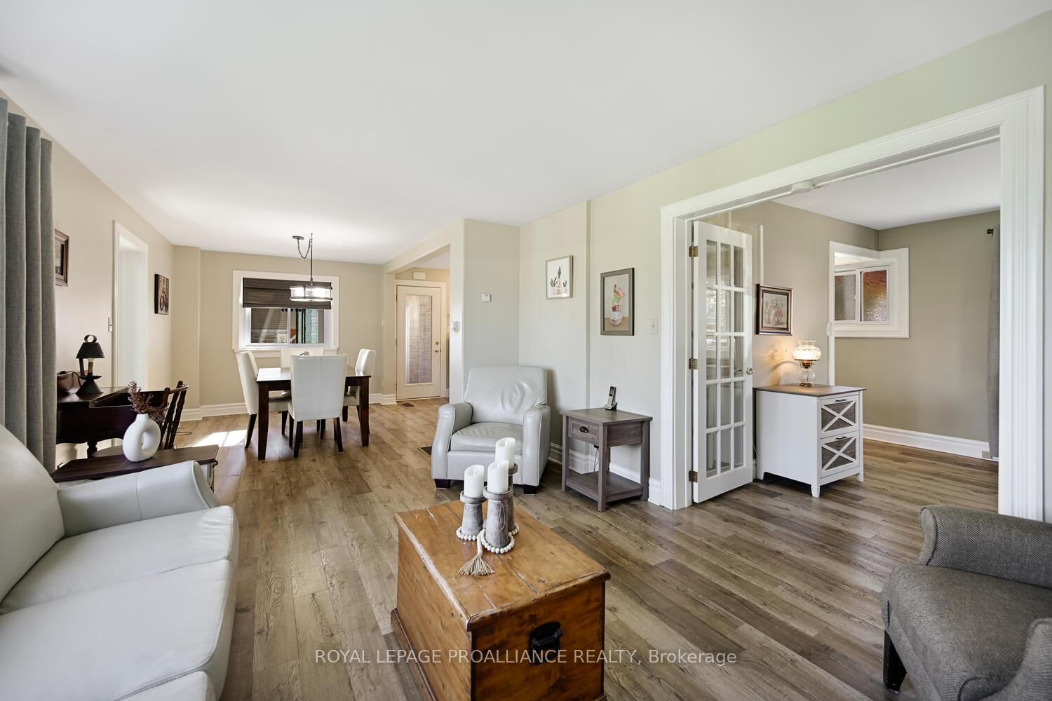 825 Joseph Street • Edwardsburgh/Cardinal, ON photo 15