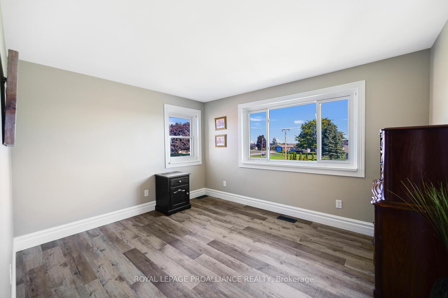 825 Joseph Street • Edwardsburgh/Cardinal, ON photo 25