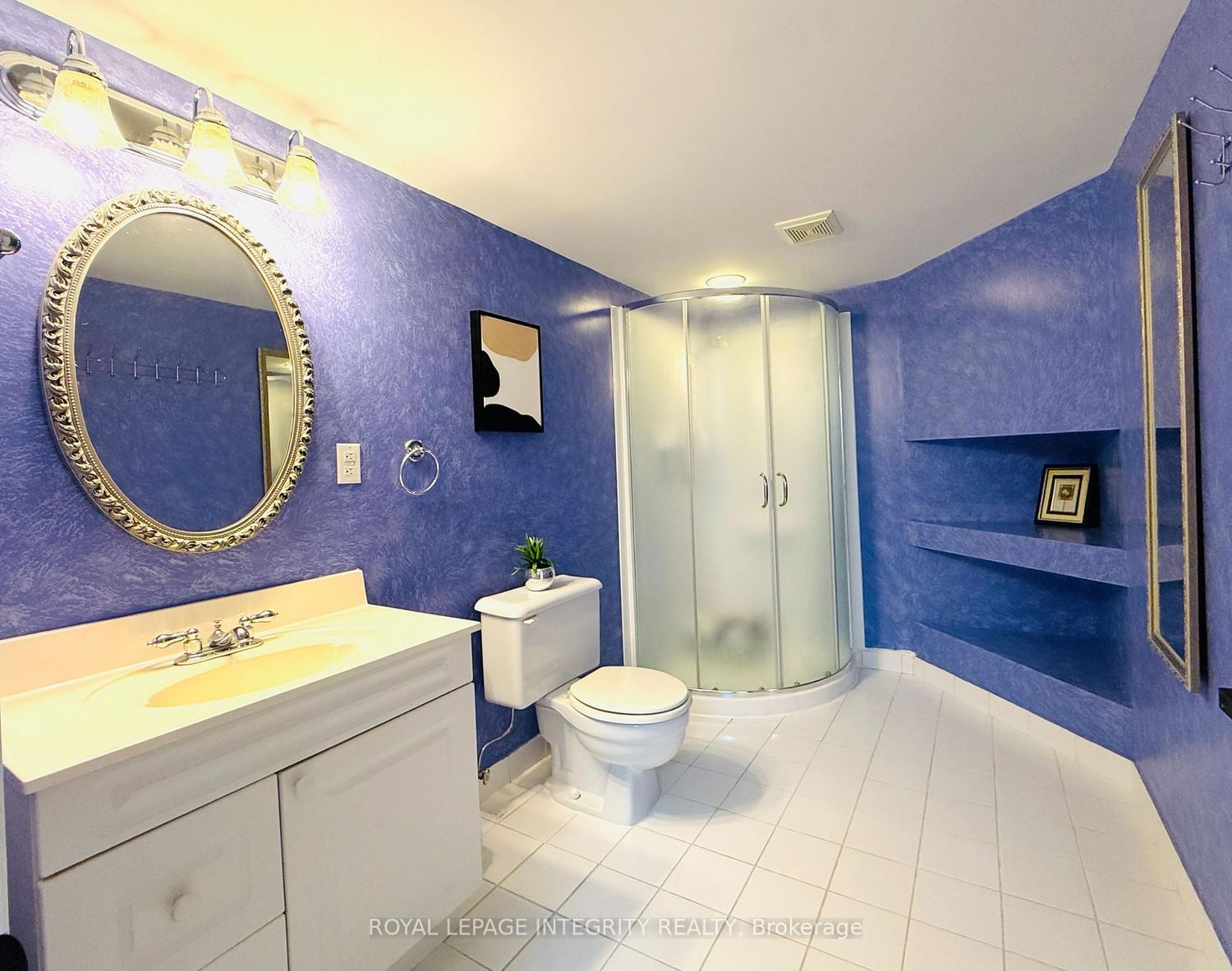 4 GLENARDEN Court • Ottawa, ON photo 30