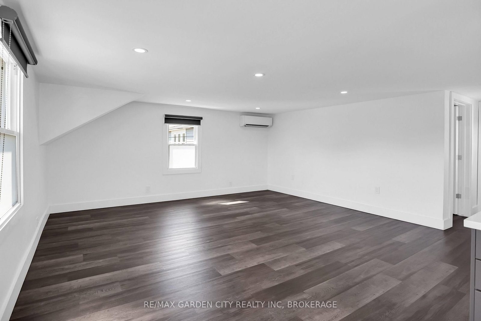 135 Lake Street • St. Catharines, ON photo 39