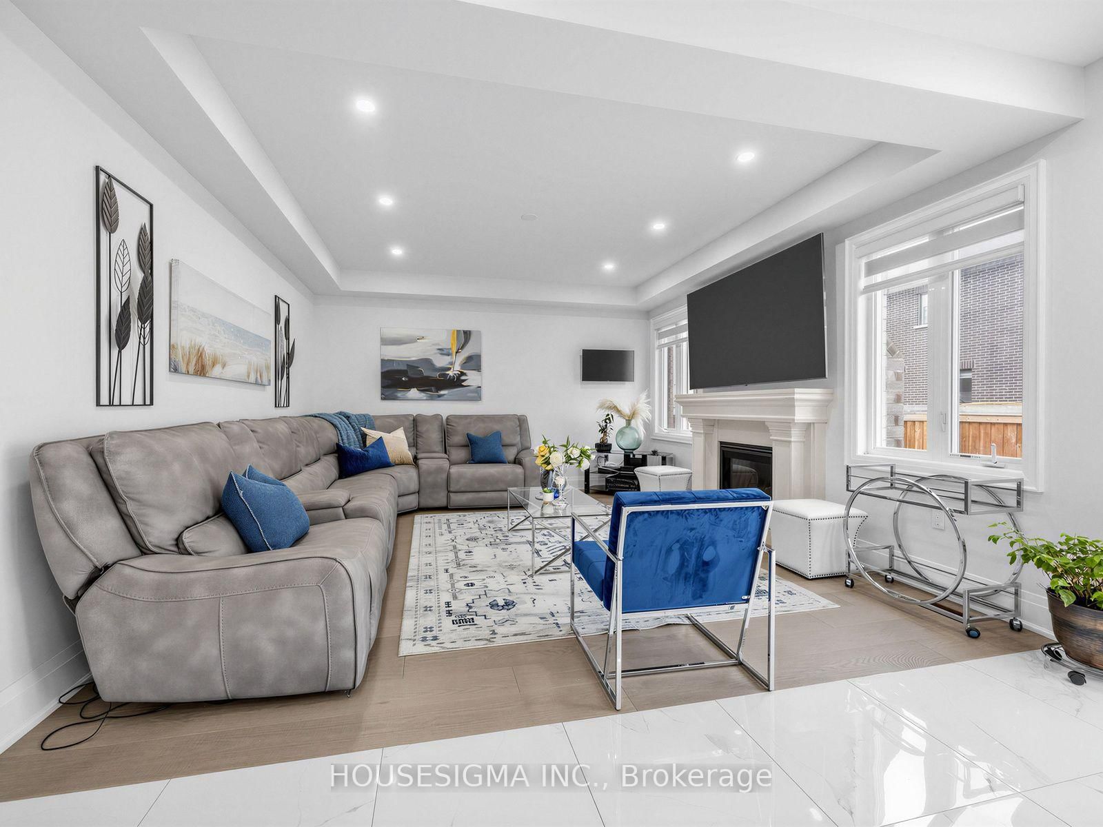 15 Edworthy Gardens • Hamilton, ON photo 11