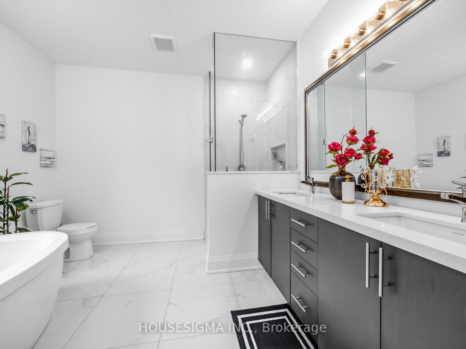 15 Edworthy Gardens • Hamilton, ON photo 15