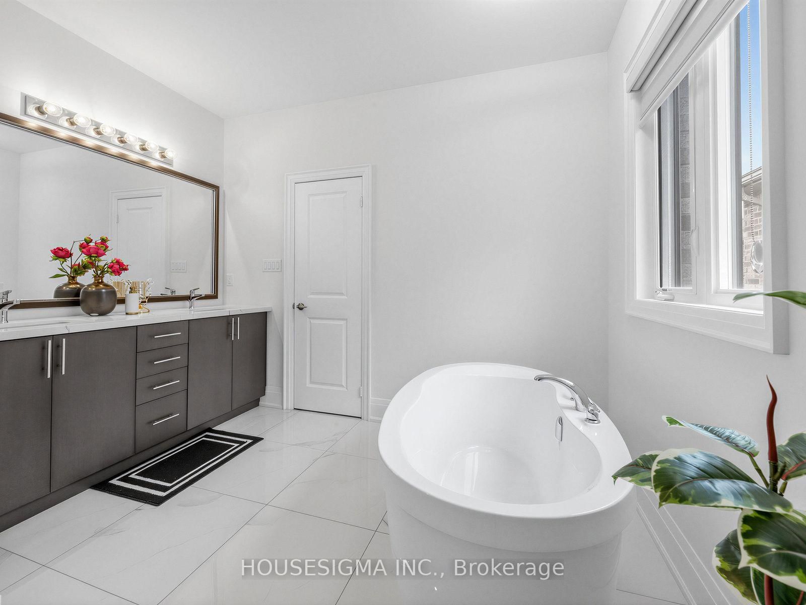 15 Edworthy Gardens • Hamilton, ON photo 21