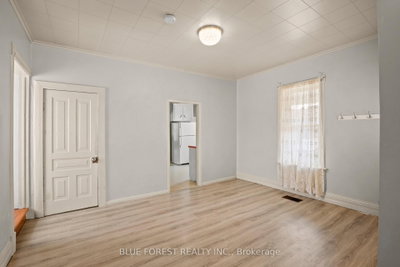 305 St Clair Street • Chatham-Kent, ON photo 8