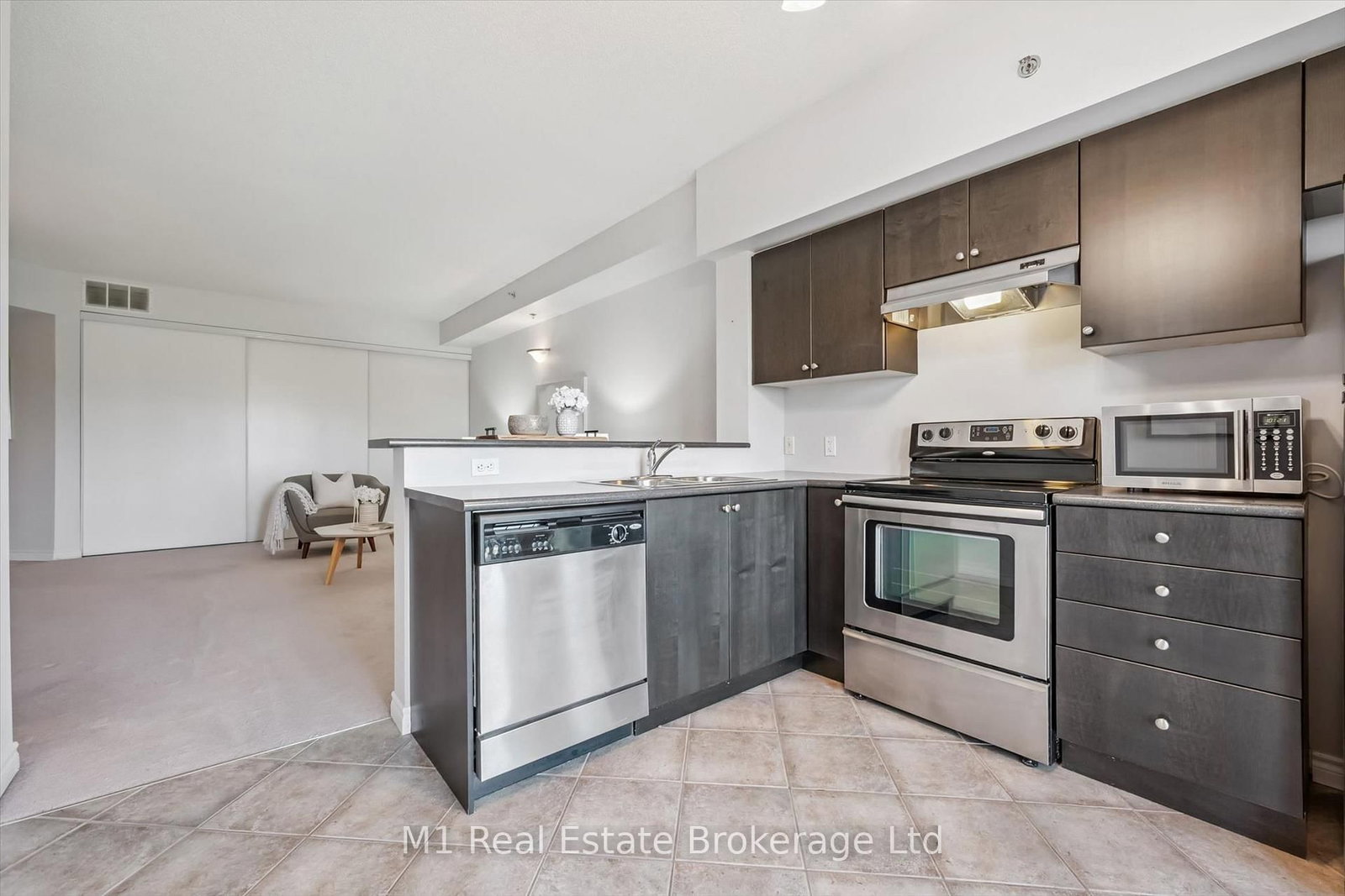 308 Watson Parkway N • #412 • Guelph, ON photo 18